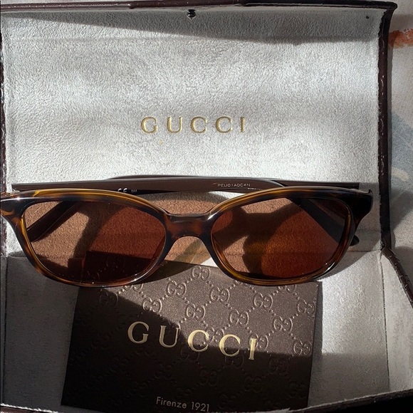 AUTHENTIC GUCCI 42 MM SUNGLASSES - Picture 2 of 6